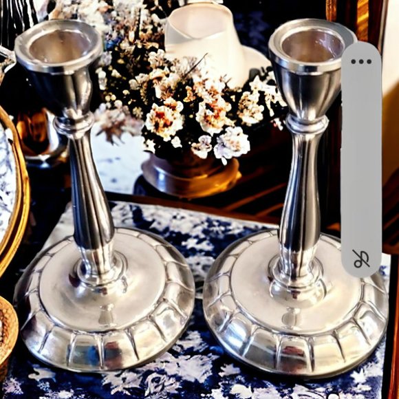 1970's Pair of Wm A Rogers by Oneida 6” Silver Plate Candle Holders - Picture 2 of 6